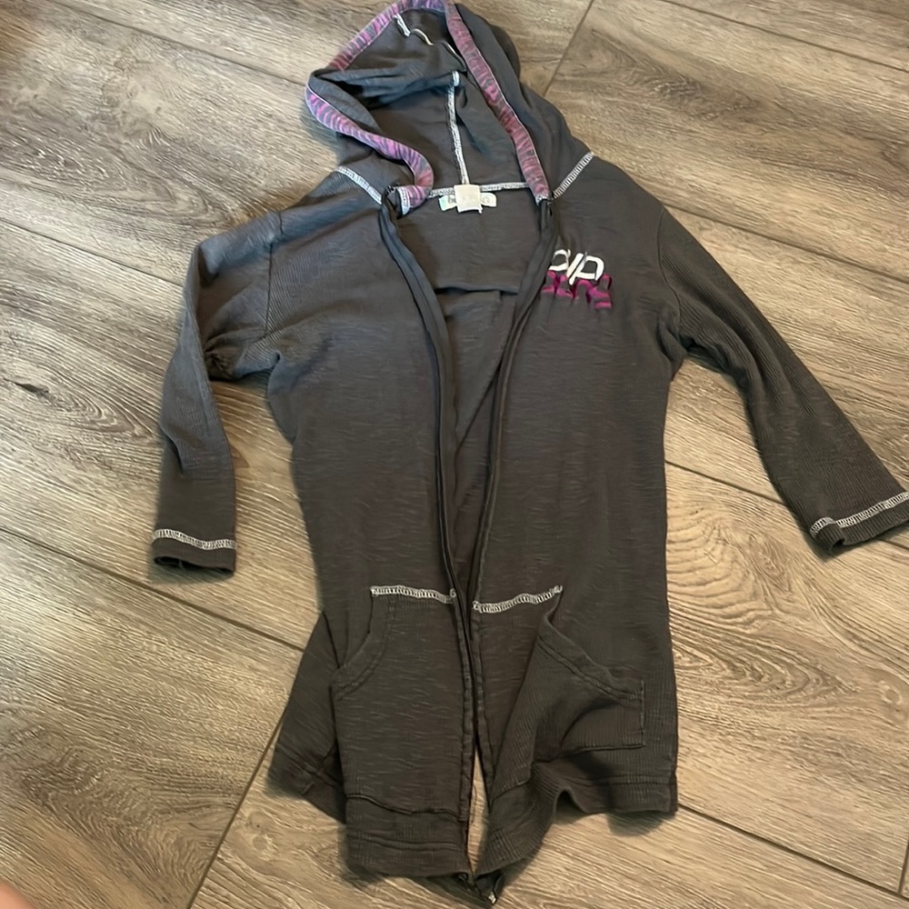 Billabong sweater
